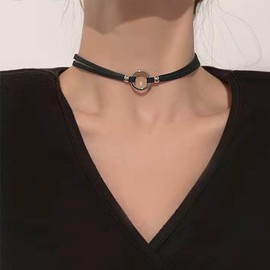 Xmsrn Vintage Layered Velvet Choker Necklace Hollow Circle Choker Necklace Short Black Suede Necklace Boho Black Leather Necklace Jewellery for Women and Girls, Zinc, No Gemstone