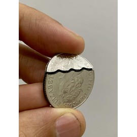 Close Up Magic Bitten and Restored Bite Out Coin Magic Trick 10p