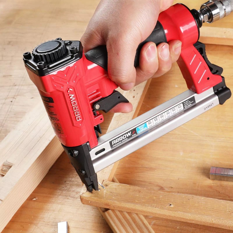 Arrow Pneumatic Staple Gun Oil-Free Upholstery Stapler with 3750 Pieces