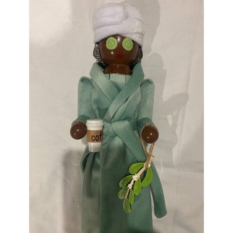 Nutcracker 14" Spa Lady African American