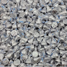Hershey Milk Chocolate Kisses Candy - 3lb Bulk Hershey Kisses Milk Chocolate in Silver Foil - 300 Individually Wrapped Hersheys Kisses Bulk - Hershey Chocolate Candy Bulk - 3 Pounds Bulk Candy Party Pack