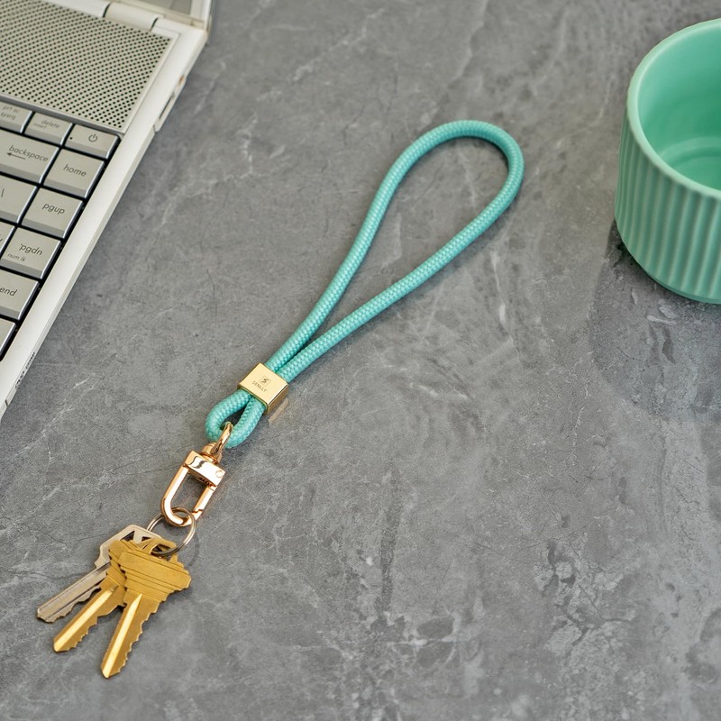 SENLLY Bracelet key chain short, original minimalist design lanyard for