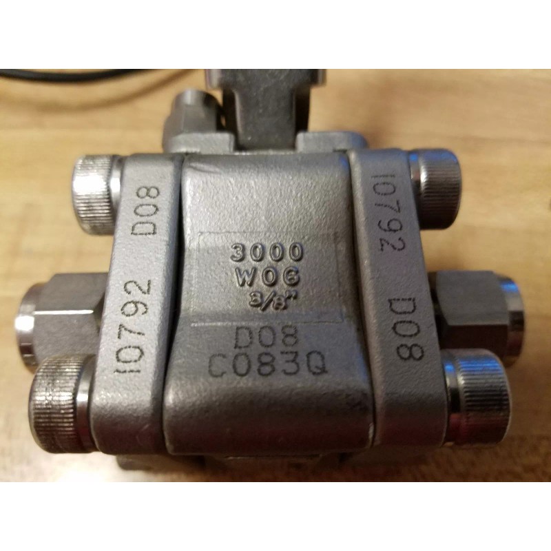 Tylok 3/8" Stainless Compression Ball Valve 3000 WOG