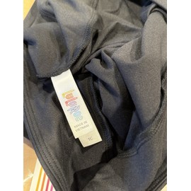 LuLaRoe TC SOLID BLACK Leggings - 1 pair