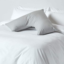 HOMESCAPES Perkal-Bezug für Lagerungskissen V-Form Silbergrau 38x76 cm, Kissenhülle 100% ägyptische Baumwolle, Fadendichte 200