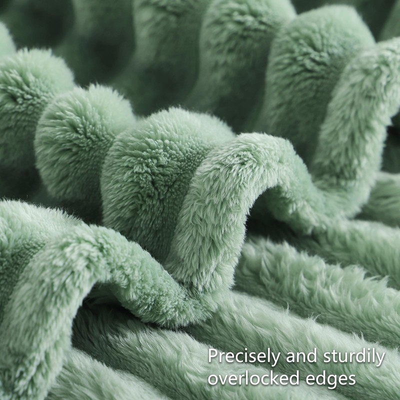 RUIKASI Soft Fleece Blanket Green Throws - Fluffy Warm Throw