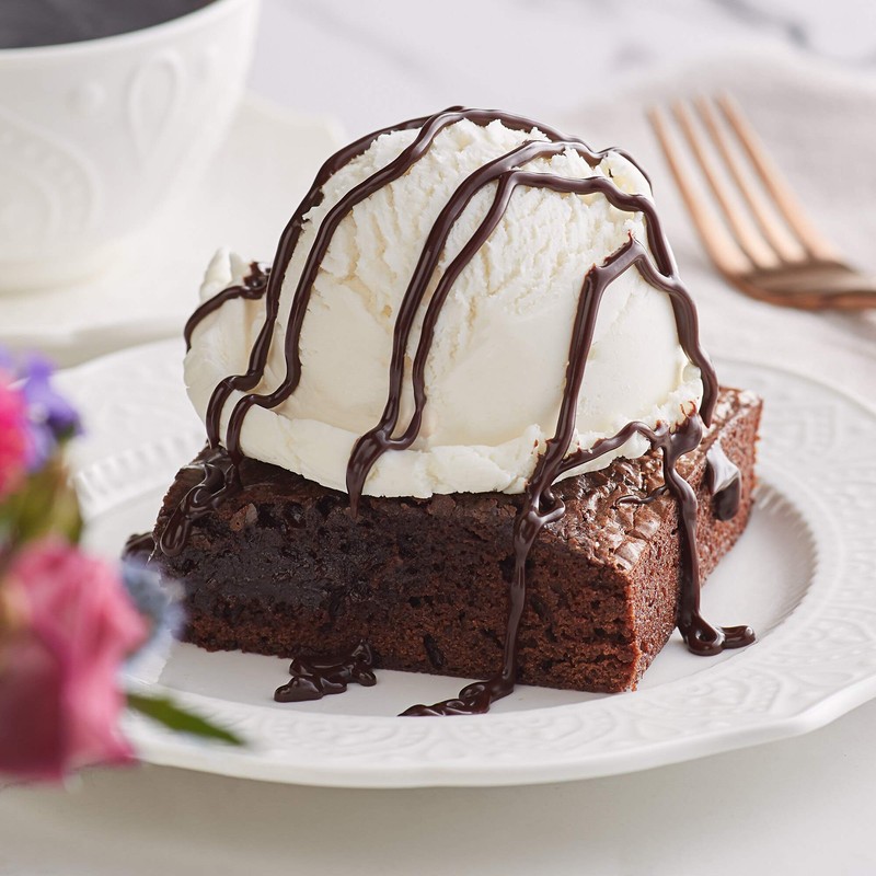 Ghirardelli Caramel and Chocolate Sauce 16 Ounce 1 of each