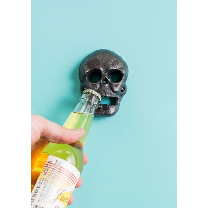 CKB LTD® SKULL BOTTLE OPENER Cast Iron Novelty Spooky Wall