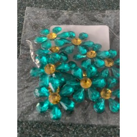 Crystal Innovations 1 PKG (12PCS) ACRYLIC FLOWERS LIGHT BLUE W/YELLOW GEM CENTER ADHESIVE FLOWER 3D