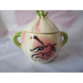 Holt Howard Angry Garlic Set, Unsigned, Coffee pot,Teapot,Anthropomorphic Excellent condition