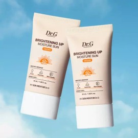 Dr.G 닥터지 1+1 브라이트닝 업 모이스처 선 50mL 촉촉 톤업 선크림SPF50+ PA++++ Dr. G 1+1 Brightening Up Moisture Sun 50mL Moisturizing Tone-Up Sunscreen SPF50+ PA++++ [Brightening Up Moisture Sun 50mL + 50mL]