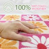yueyaer Checkered Floral Bathroom Rug, Ultra Soft and Fluffy Microfiber