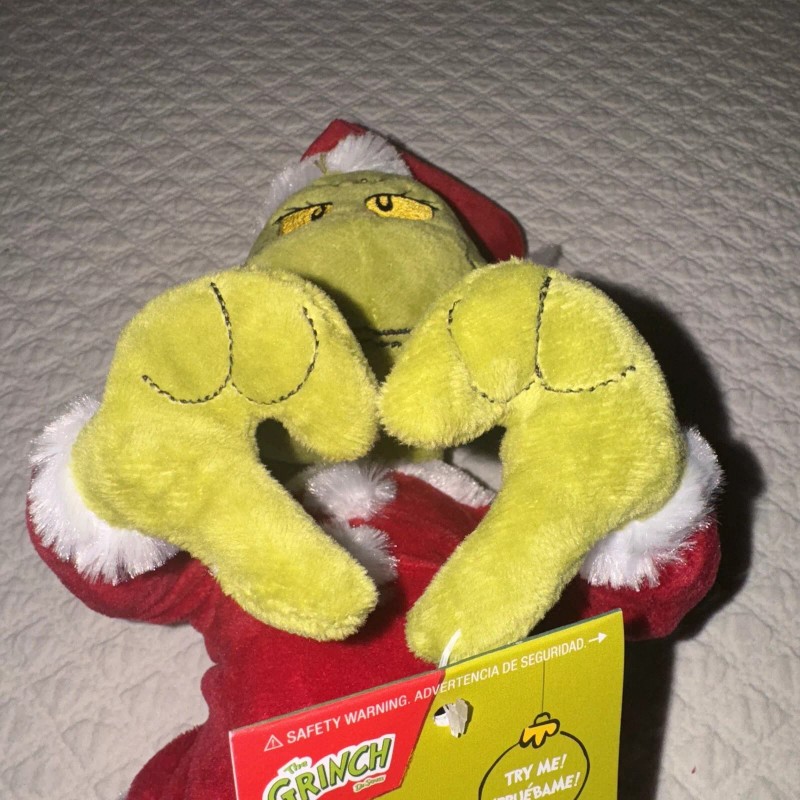 Gemmy 2024 The Grinch ANIMATED 14" Plush Gemmy Heart Hands