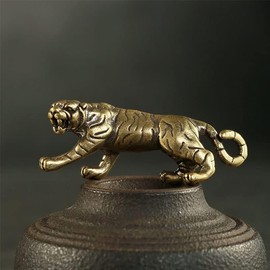 1Pc Gold Antique Copper Tiger King Figurines Home Decor Accessories Vintage Brass Animal Ornaments Collectible Figurines Desk Decorations