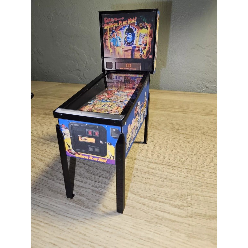 Stern Pinball Mini Replica “Ripley's Believe It or Not!” Pinball