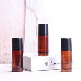SquarezhenBo 2 Pcs 50ml Brown Essential Oil Roller Bottles,Glass Roller Deodorant Bottle,Roller Ball Container Empty Refillable Rollerball Bottle for Travel and Sticker