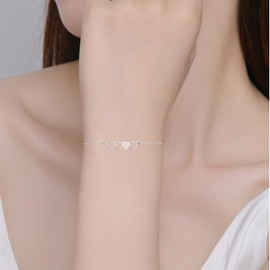 Stocking Stuffers Holiday Outfits for Women 2024 Mother Daughter Bracelets Set Mommy and Me Bracelets Matching Heart Bracelets Birthday Jewelry Gifts for Mom from Daughter