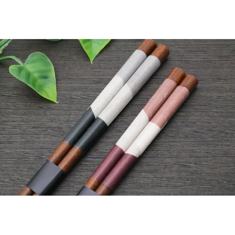 Ishida Perfect for Gifting Couple Chopsticks with Chopsticks Rest, Set