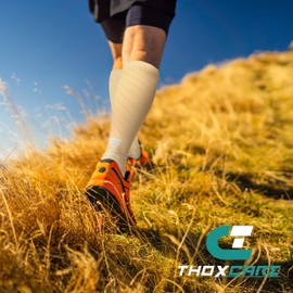 Thoxcare Calcetines de Compresión para Mujeres Hombres (1/2Par), Graduado 20-30 mmHg Rodilla Alta Medias de Apoyo para el Deporte Viajes Médico, 2 pares-beige/blanco, G-EG