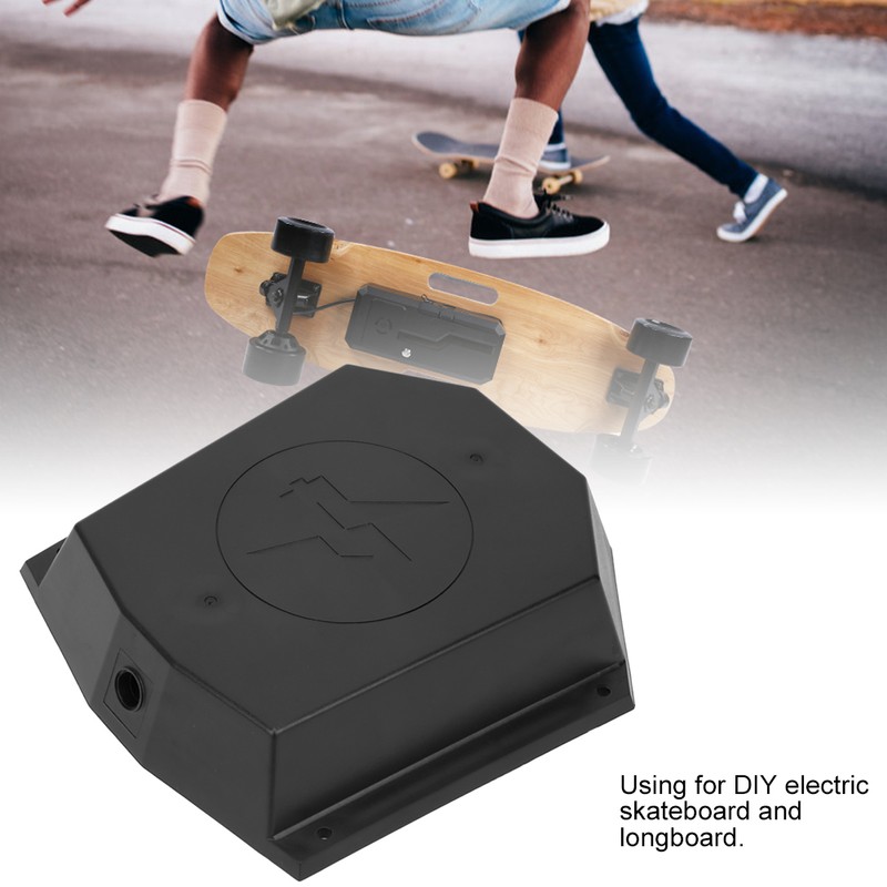 Fourwheel Electric Skateboard Longboard Separated Plastic Battery Box with Charge