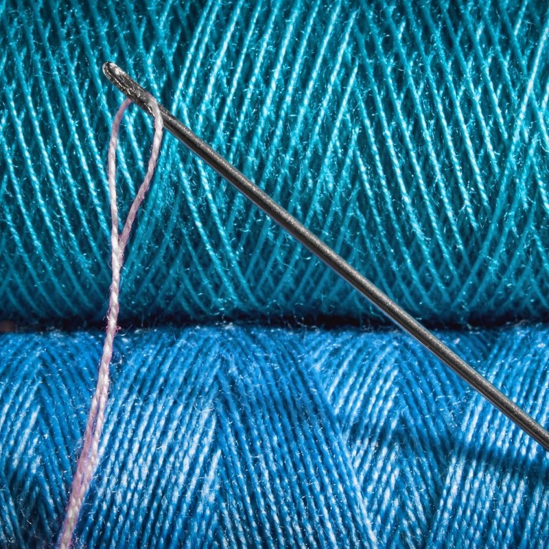 PARENCE.- Scatola da Cucito con Fili Colorati – Set di