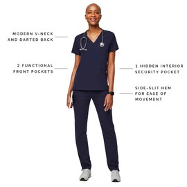 FIGS Casma Three-Pocket Scrub Top for Women – Navy Blue, L