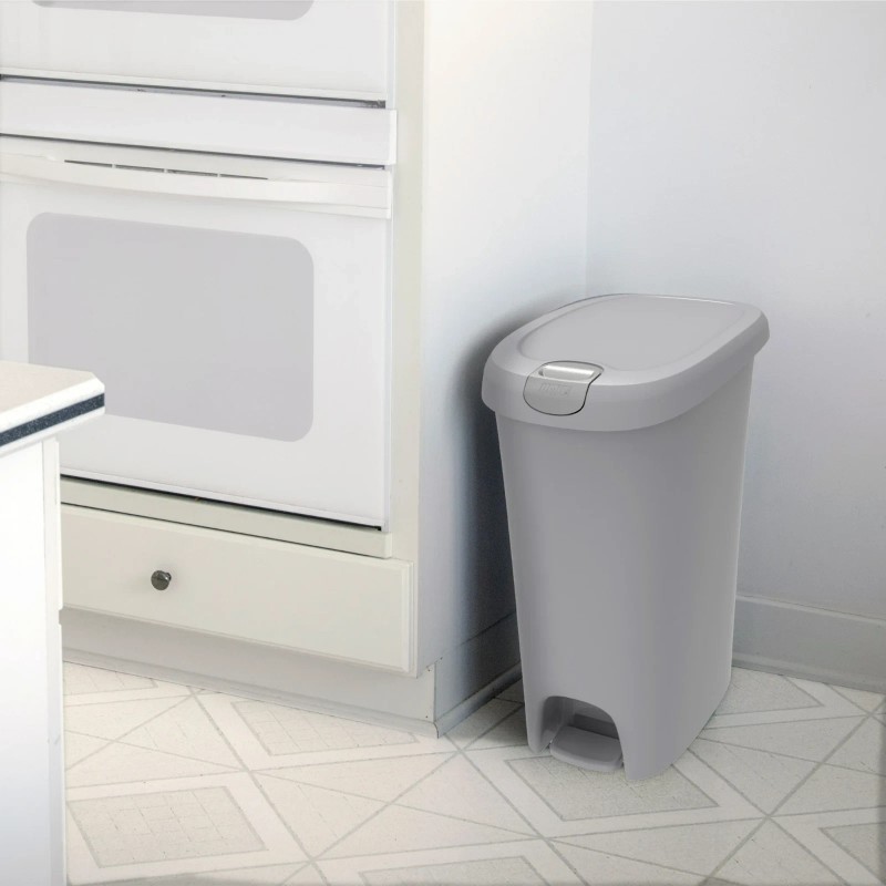 Hefty 12 Gallon Trash Can, Plastic Slim Lockable Step On