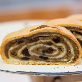Butter Maid Bakery Walnut & Raisin Filled Kolachi Roll