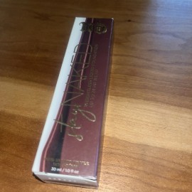 Urban Decay Stay Naked Weightless Liquid Foundation 90WR - NEW IN BOX