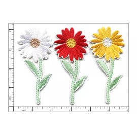 Patchwork Paradise White Daisy Flower Iron-On Embroidered Patch – Elegant and Fresh