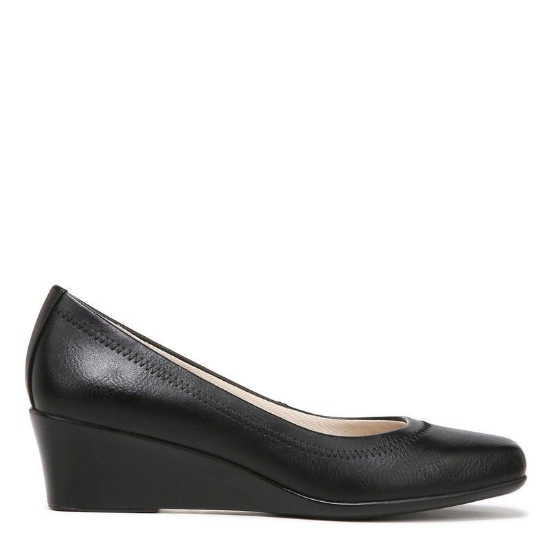 LifeStride Women's Groovy Wedge Pump, black, 8 W US