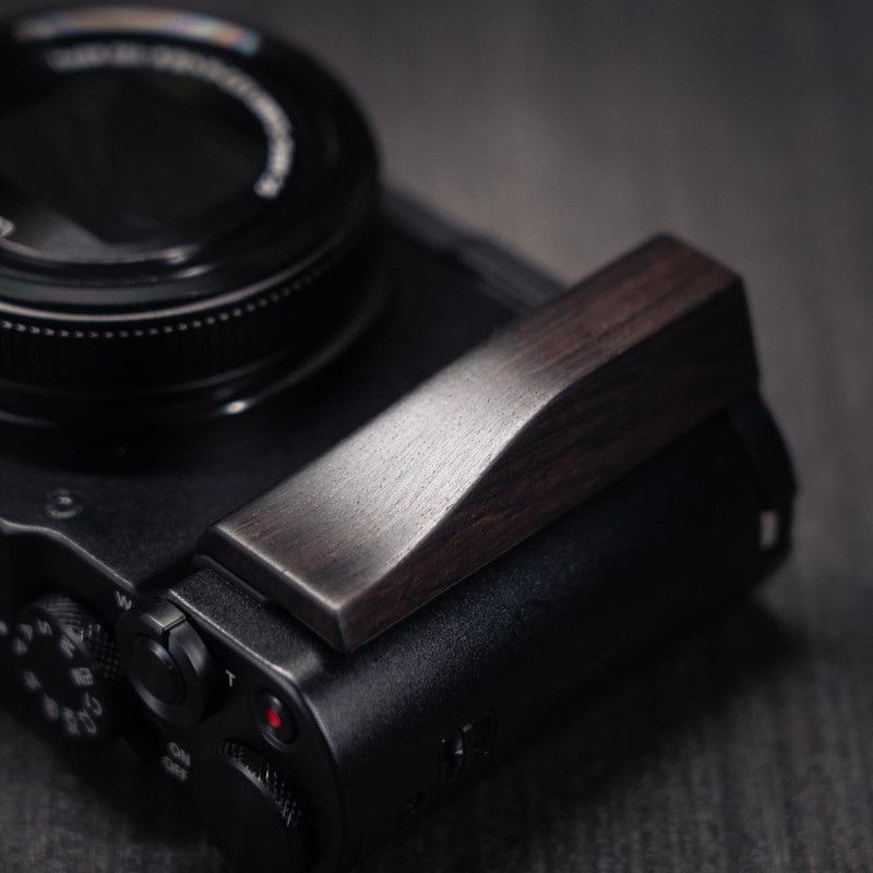 Iborrys Premium Camera Grip, Compatible with Panasonic Lumix DC‑TX3 Camera,