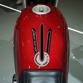 labelbike - 3D Gel Resin Sticker Motorcycle Tank Pad Protection Compatible with Benelli LEONCINO