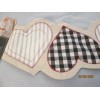 Table Runner Centerpiece Valentine Day Gingham Heart Shaped Appliqued 15"
