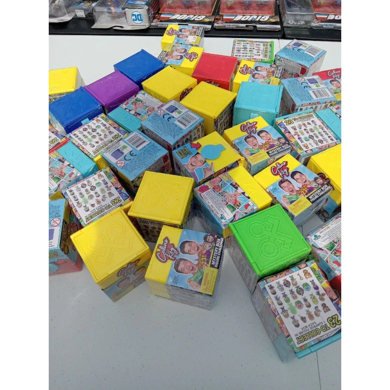 keyper conpany Lot 4 Collins Key Box Figure Challenge Collins