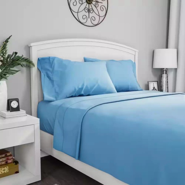 Does not apply 4-Piece Blue Solid 75 Thread Count Polyester