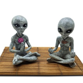John Bernard & Company “Zen and Yoga” Alien Statues Couple Meditating Alien Figurines Shelf Sitters Indoor/Outdoor Funny Home Patio or Garden Decoration – Set of 2 (Alien Gray)