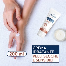 Moisturising cream for dry and sensitive skin - for adults and children - suitable for all skin types, including sensitive skin - body and face - up to 48 hours