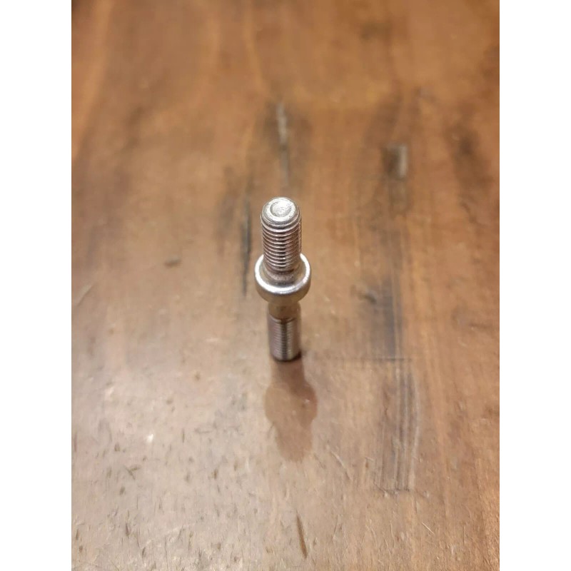 For STIHL NEW Genuine STIHL Bar Stud (M8) MS500i MS651