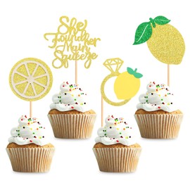 Keaziu Paquete de 24 adornos para magdalenas de limón con texto en inglés "She found her Main Squeeze cupcakes, púas para novia, fiesta de compromiso, baby shower, fiesta de cumpleaños, decoración de pasteles