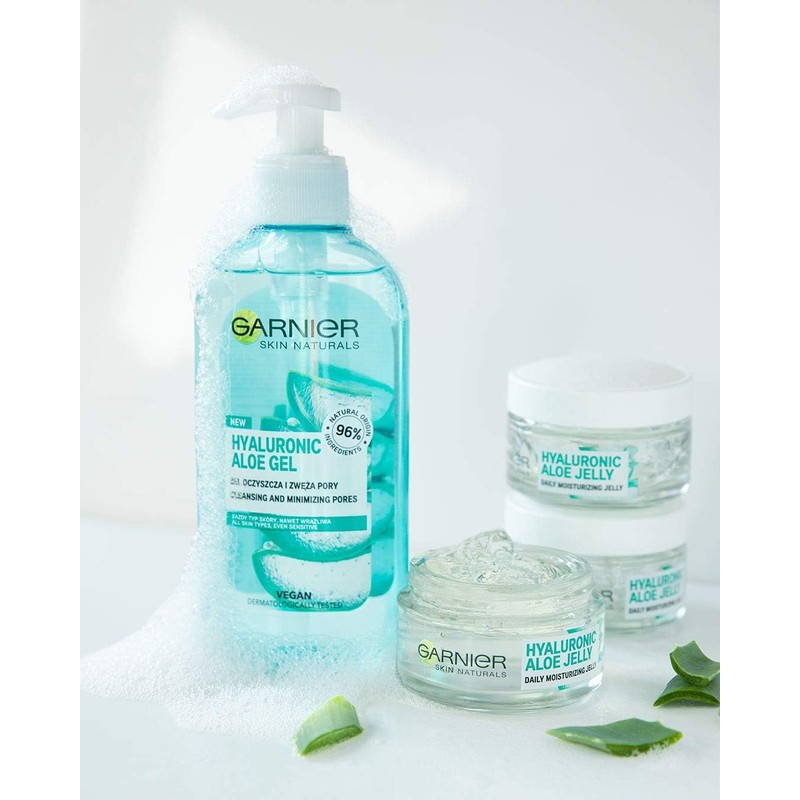 Garnier, Hyaluronic Aloe Gel Cleansing Gel for All Skin Types,