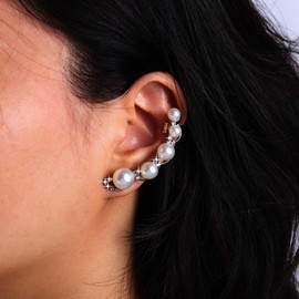 Yheakne Vintage Crystal Pearl Ear Cuff Earrings Gold Pearl Ear Climber Earrings Rhinestone Pearl Cuff Wrap Earrings Cz Pearl Ear Crawler Earrings Jewelry for Women (Silver)