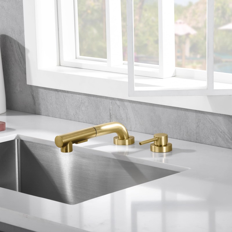 SUMERAIN Kitchen Sink Faucet with Pull Out Sprayer and Side