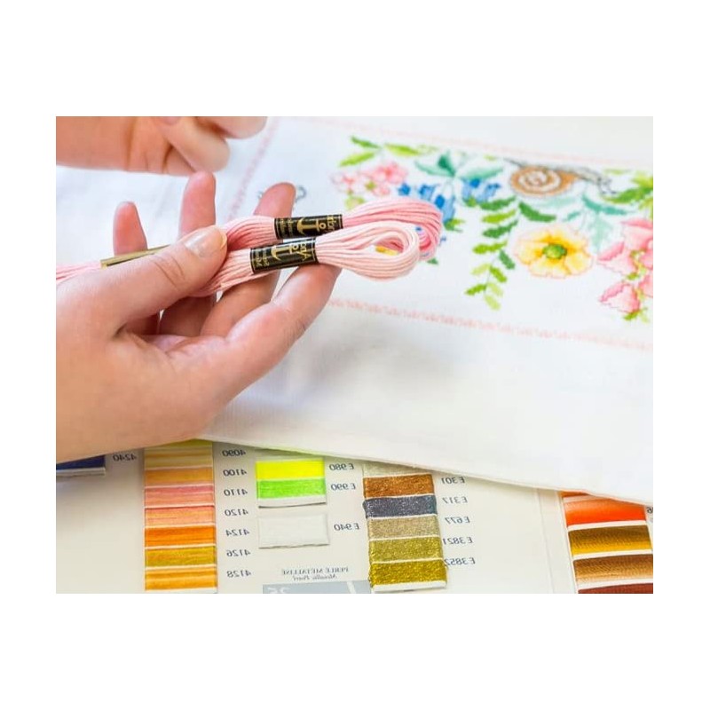 KAMACA Embroidery Kit, Cross Stitch Pre-Drawn Cotton Complete Embroidery Kit