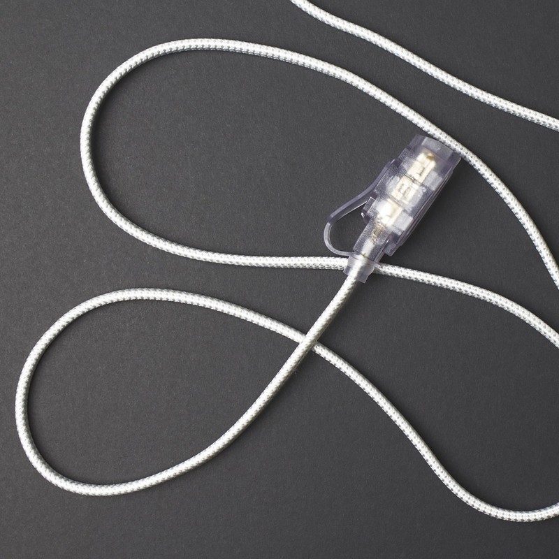 Globe Electric 22811 9-ft Fabric Extension Cord, 3 Polarized Outlets,
