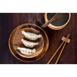 Helen's Asian Kitchen Dumpling Press, BPA Free,White,4-Inch Diameter,97015