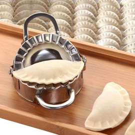 BluVast Pierogi Maker, Dumpling Maker, 2 Pieces Stainless Steel Ravioli Cookie Cutter, Mouth Pocket Shaper, Ravioli Maker, Dumpling Maker Set, Dumpling Shaper (Small 7.6 cm, Large 9.5 cm)