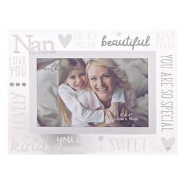 With Love - Glass Picture Frame 3D - Nan - 6" x 4" - Horizontal Single Aperture Free-Standing Easel Back - Memories, Keepsake, Mum, Dad & Kids, Home Gifting & Homeware - H: 22 x W: 17cm.