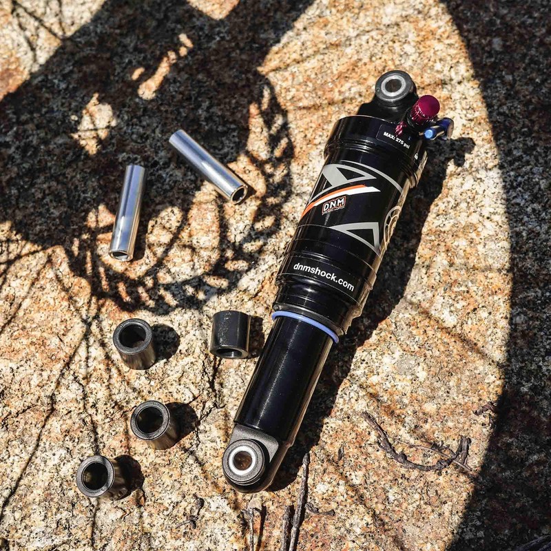 DNM AOY-38RC Mountain Bike Bicycle Air Rear Shock - Rebound/Lock