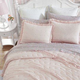 Laura Ashley- Twin Quilt Set, Reversible Bedding Set Including Sham(s), All Season Farmhouse Home Décor (Hailee Pink, Twin)